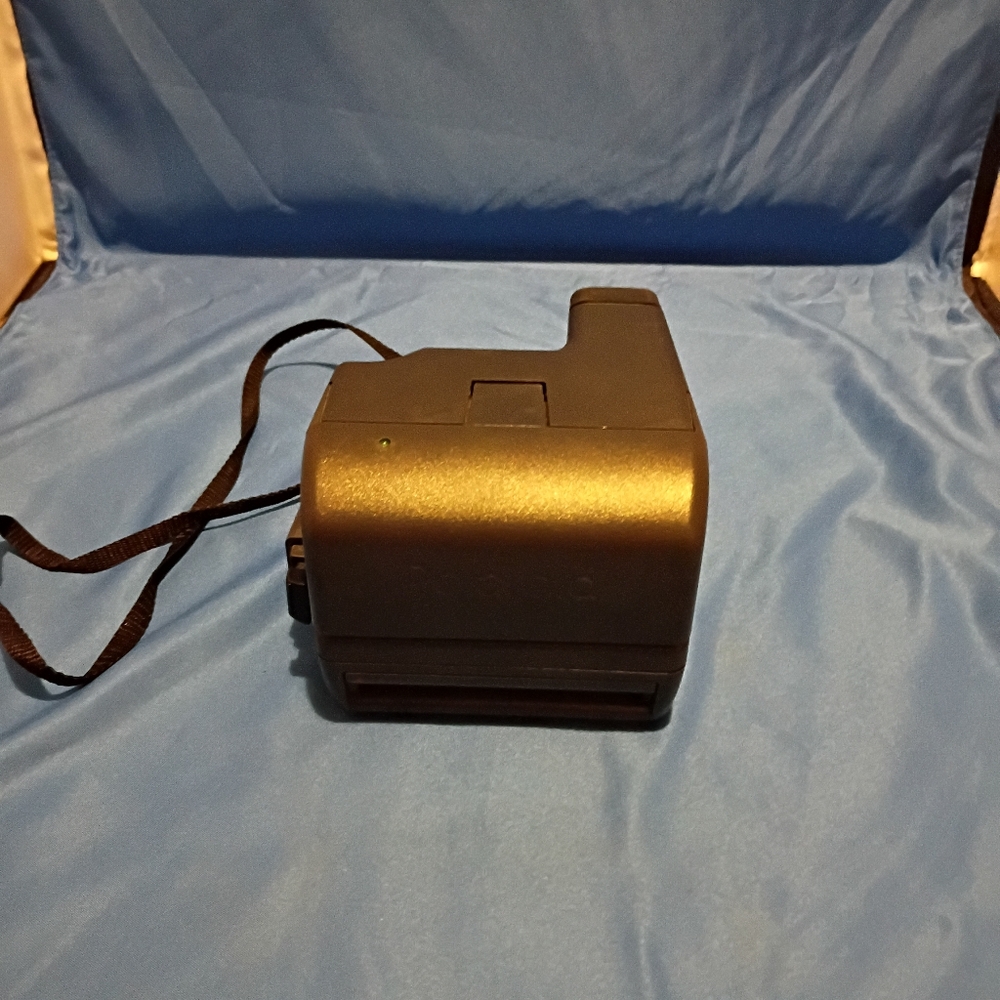 Vintage Polaroid One Step Close Up 600 Instant Film Camera With Strap - Picture 5 of 7